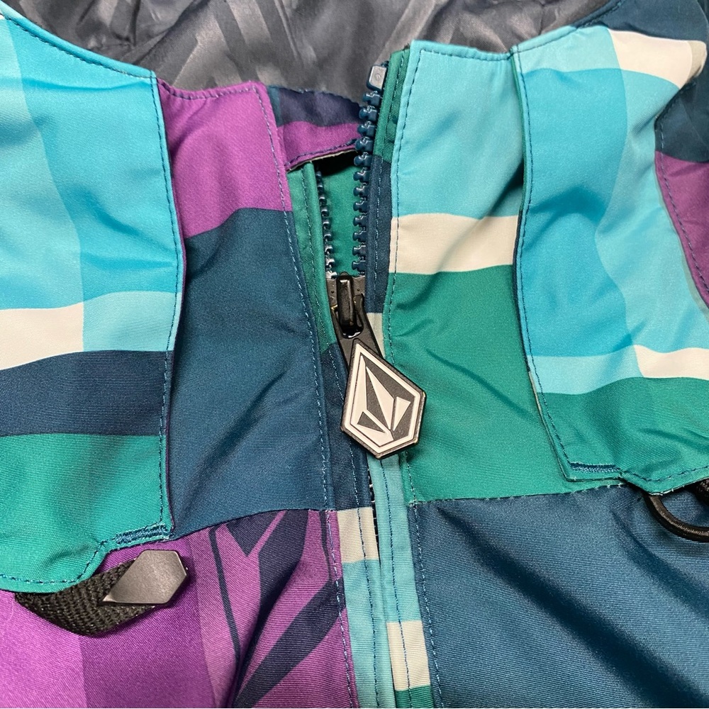 Volcom Multicolor Plaid Print Snowboard Jacket - Picture 8 of 11